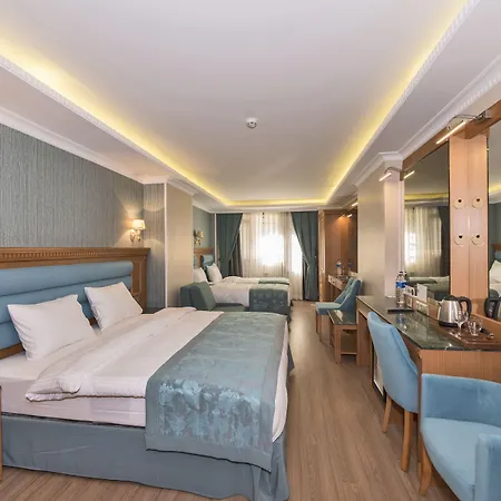 Magnaura House מלון 3*