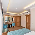 Otel Magnaura House İstanbul
