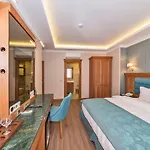 Otel Magnaura House İstanbul
