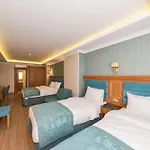 Magnaura House Otel 3*