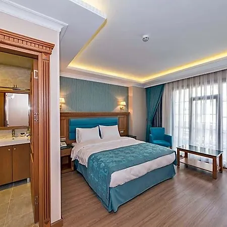 Magnaura House Otel