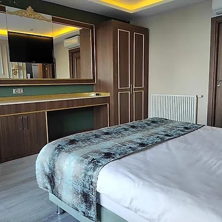Otel Magnaura House 3*