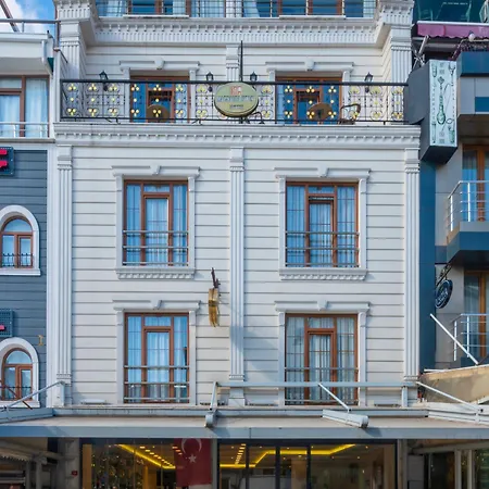 Hotel Magnaura House